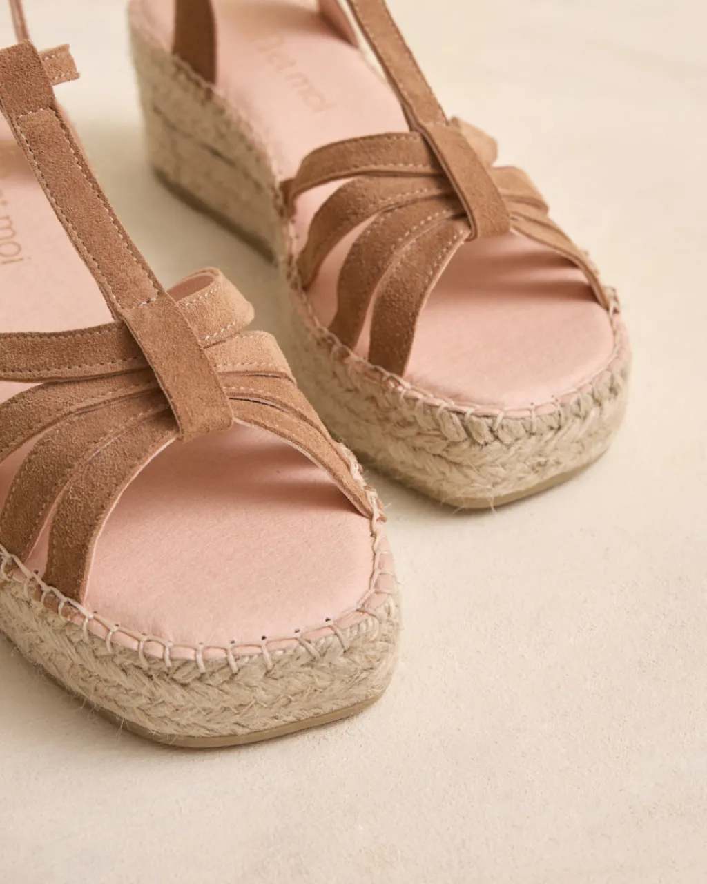 Polin et moi SANDALIAS>Sandalia Cuña Nalli Taupe