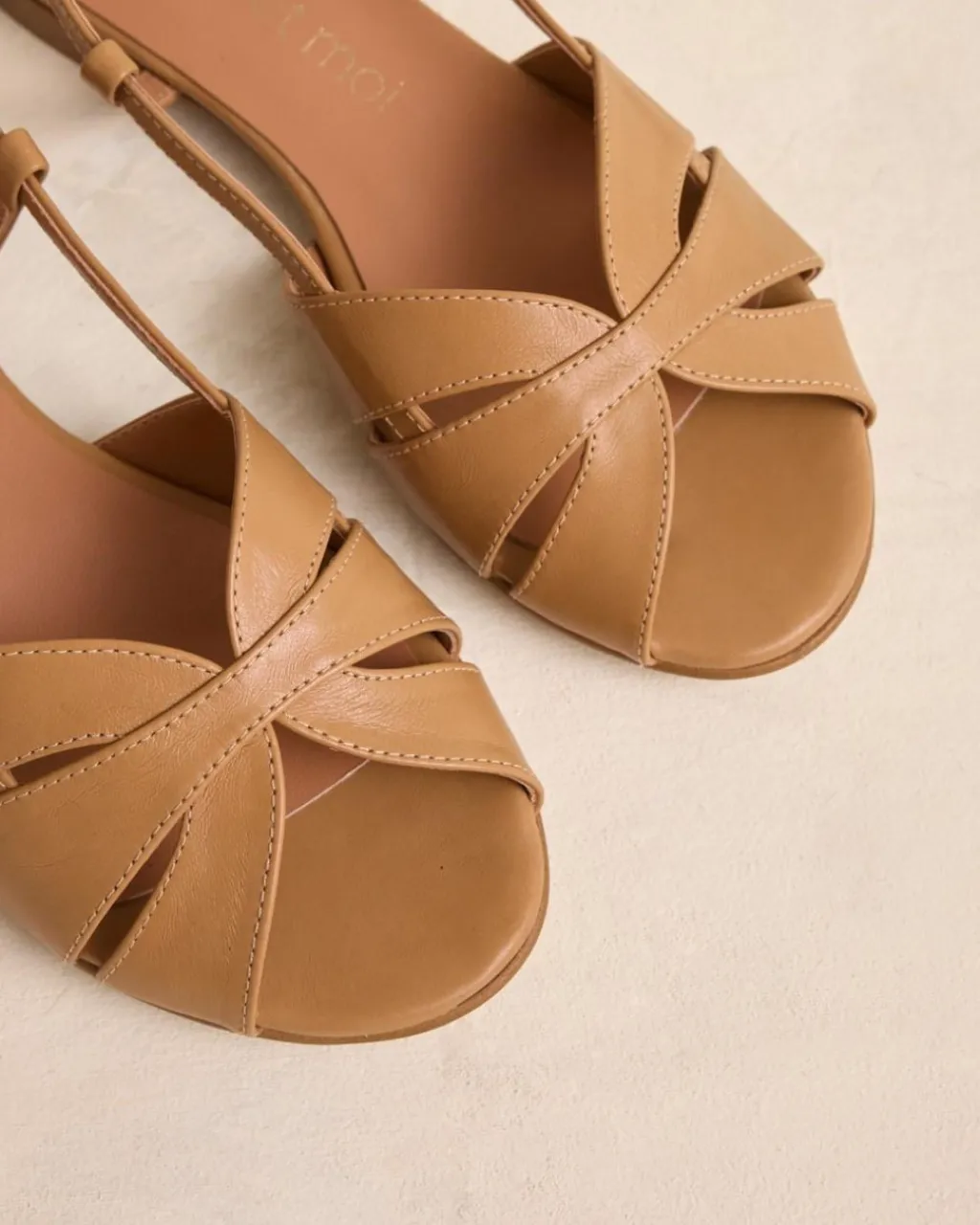 Polin et moi SANDALIAS>Sandalia Plana Makkia camel